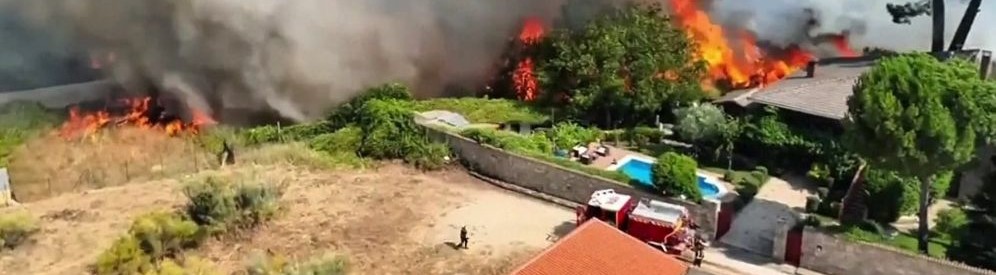 Евакуации во Франција и Шпанија поради големи шумски пожари