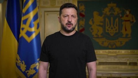 Зеленски го разрешува Сирски, назначува Драпатиј за врховен командант